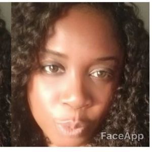 Meet your Posher, Shaneen